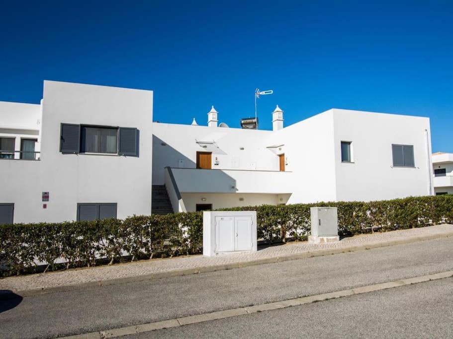 Lake Apartment - Pool And Sea View & Tennis Court & Bbq Pêra Εξωτερικό φωτογραφία