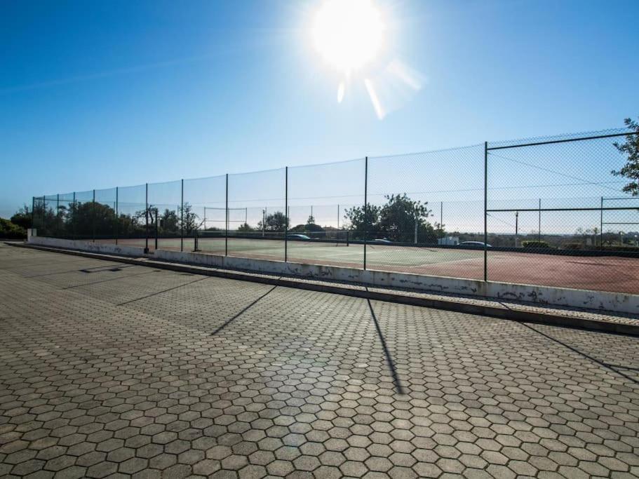 Lake Apartment - Pool And Sea View & Tennis Court & Bbq Pêra Εξωτερικό φωτογραφία